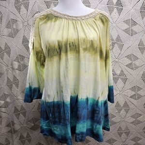 Chico's Top size 3 XL crochet neck and cold shoulder.